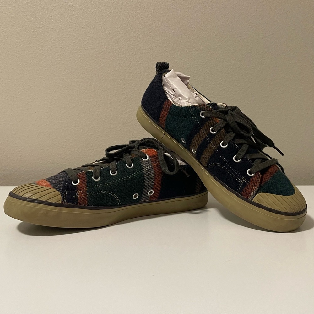Keen Casual Sneakers - Converse/Sperry Style - Size 10W
